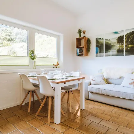 Wilky's Garden 아파트 *