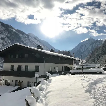 Wilky's Garden 아파트 *